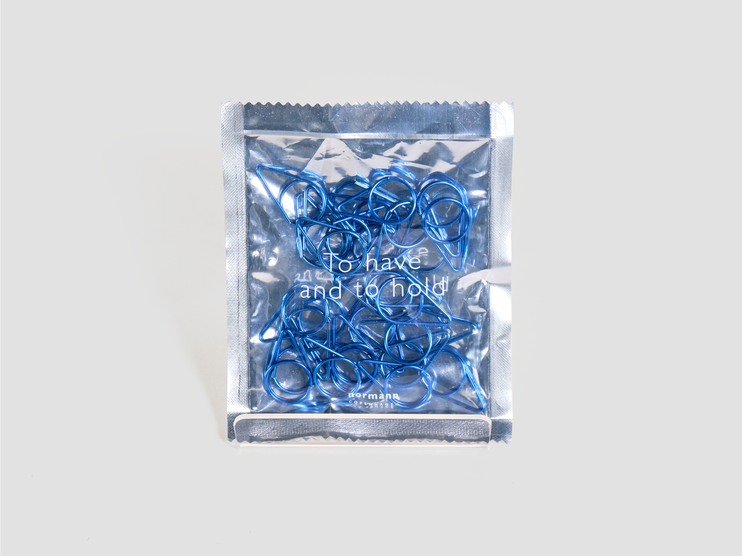 Pack of True Blue Paper Clips