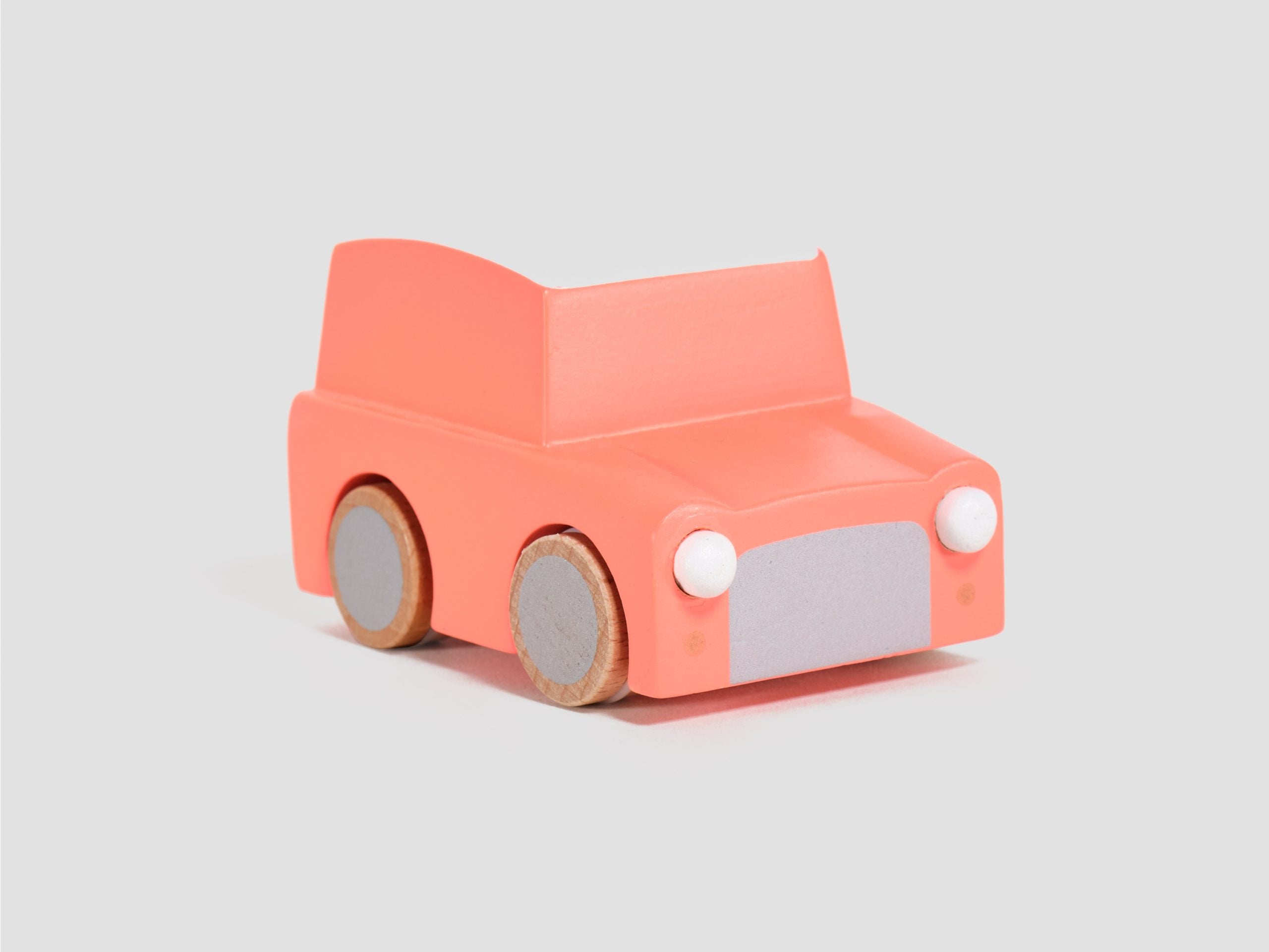 Kuruma - Classic Wooden Wind Up Car
